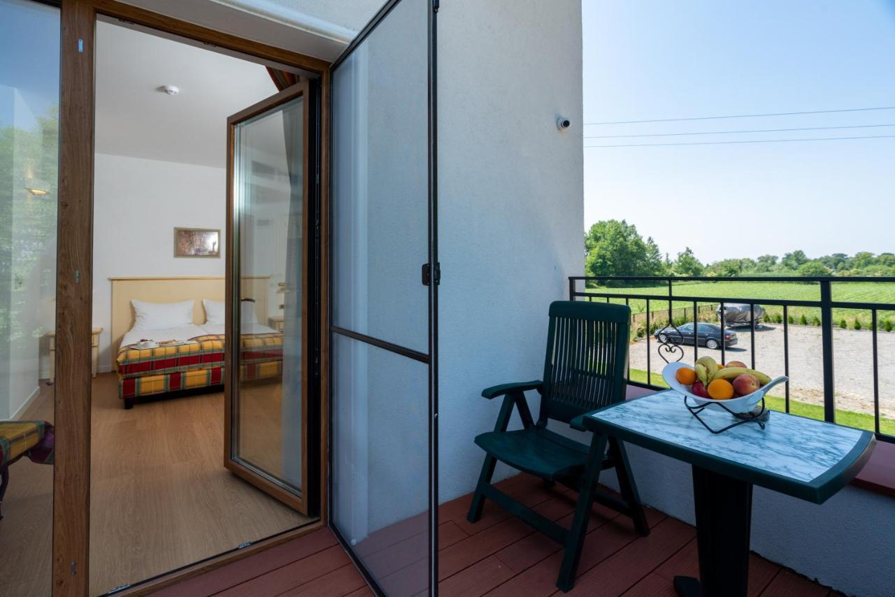 Villa Krolewiec - 1,5Km Od Energylandii Zator Exteriör bild